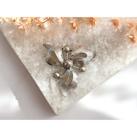 Textured Pinwheel Sterling Silver Vintage Modernist Abstract "CC" Signed Brooch - Picture 2 of 10